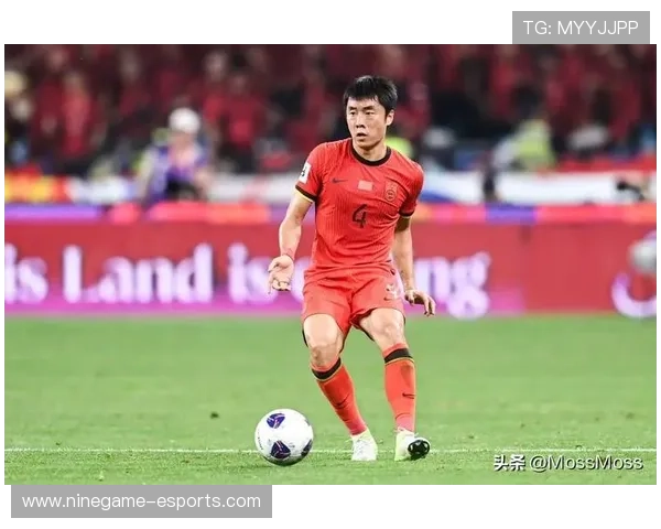 国足球星怒斥国足教练不适合带队引发球迷热议